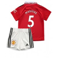 Dres Manchester United Harry Maguire #5 Domaci za djecu 2022-23 Kratak Rukav (+ kratke hlače)